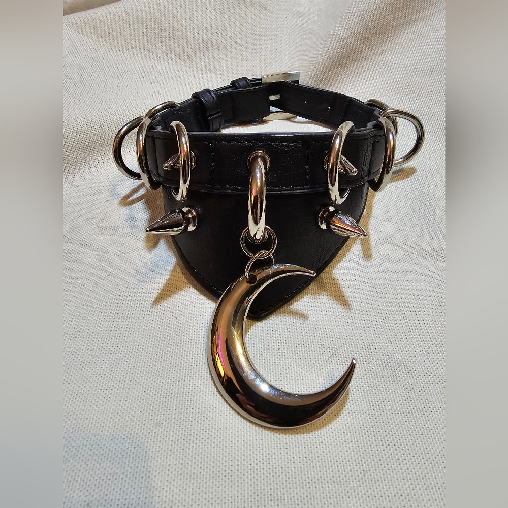 Restyle Crescent Moon statement choker